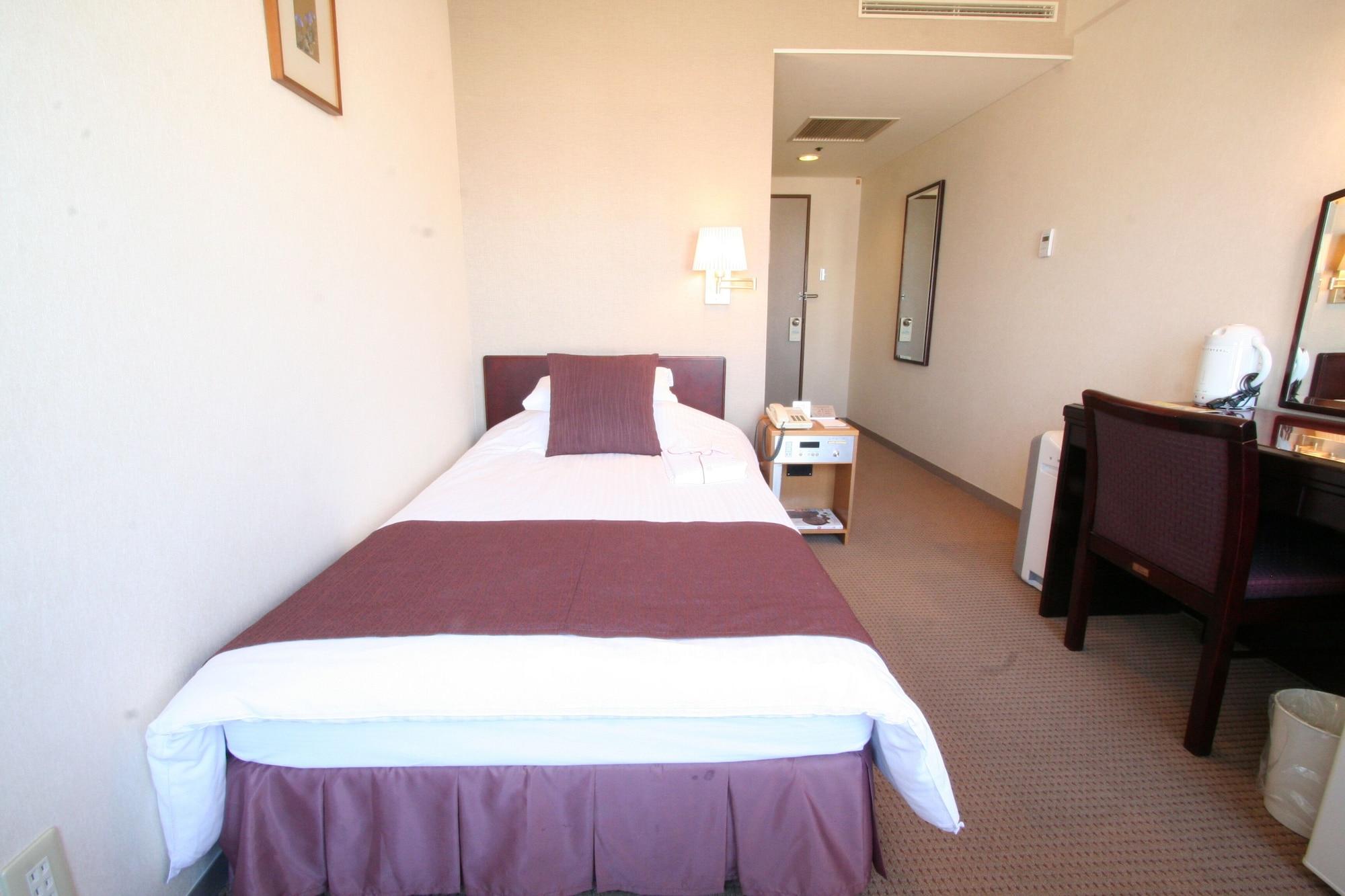 Okayama Plaza Hotel Екстериор снимка