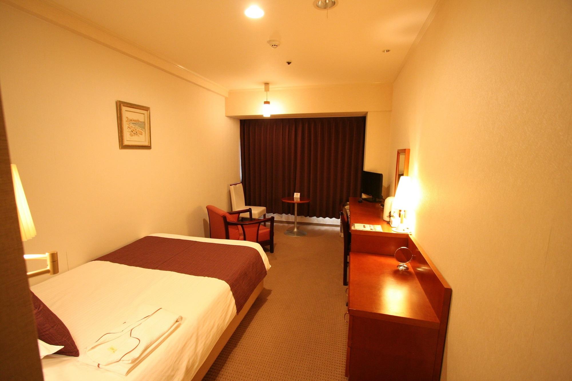 Okayama Plaza Hotel Екстериор снимка