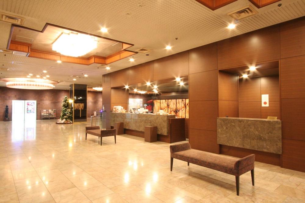 Okayama Plaza Hotel Екстериор снимка