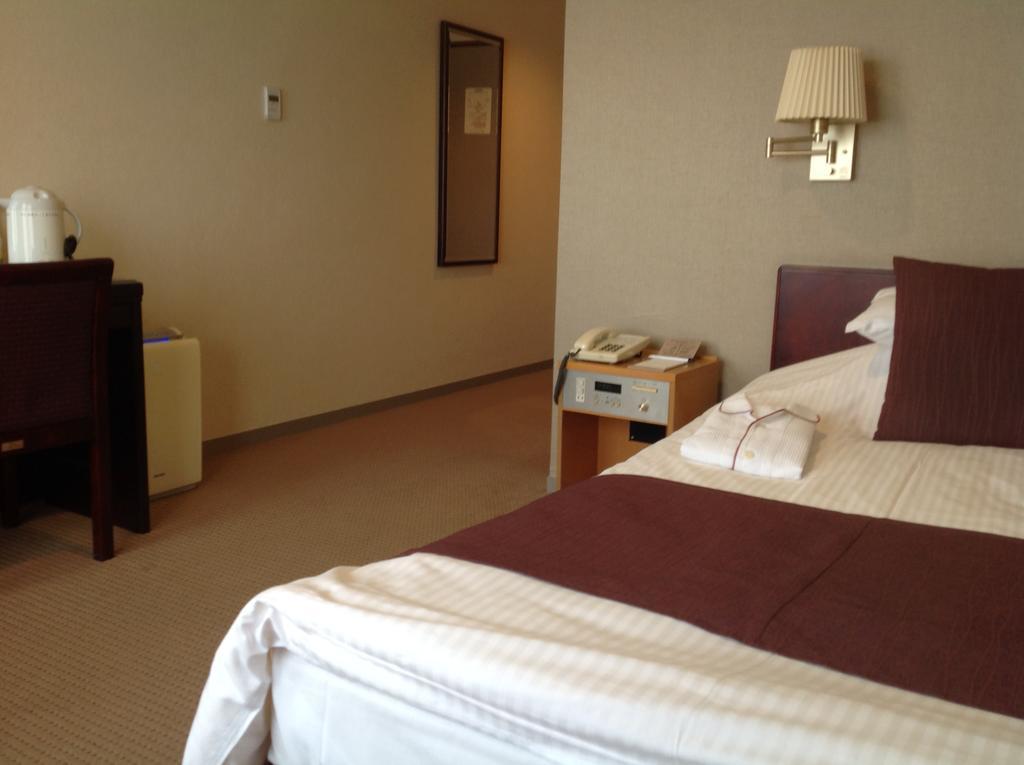 Okayama Plaza Hotel Екстериор снимка