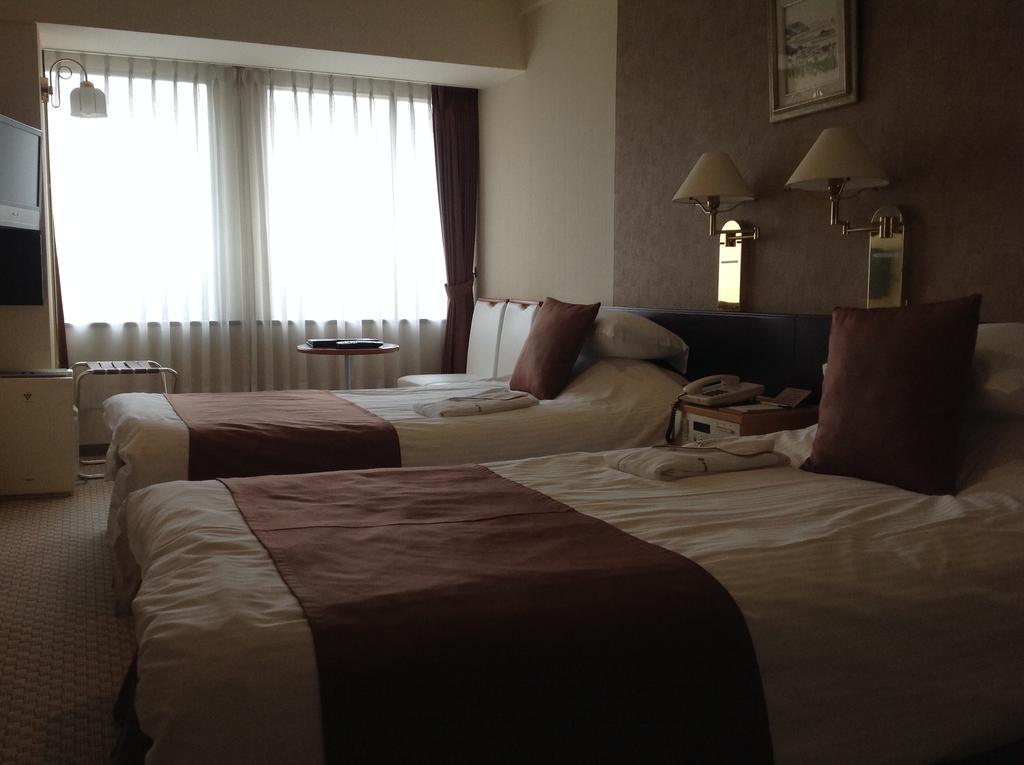 Okayama Plaza Hotel Екстериор снимка