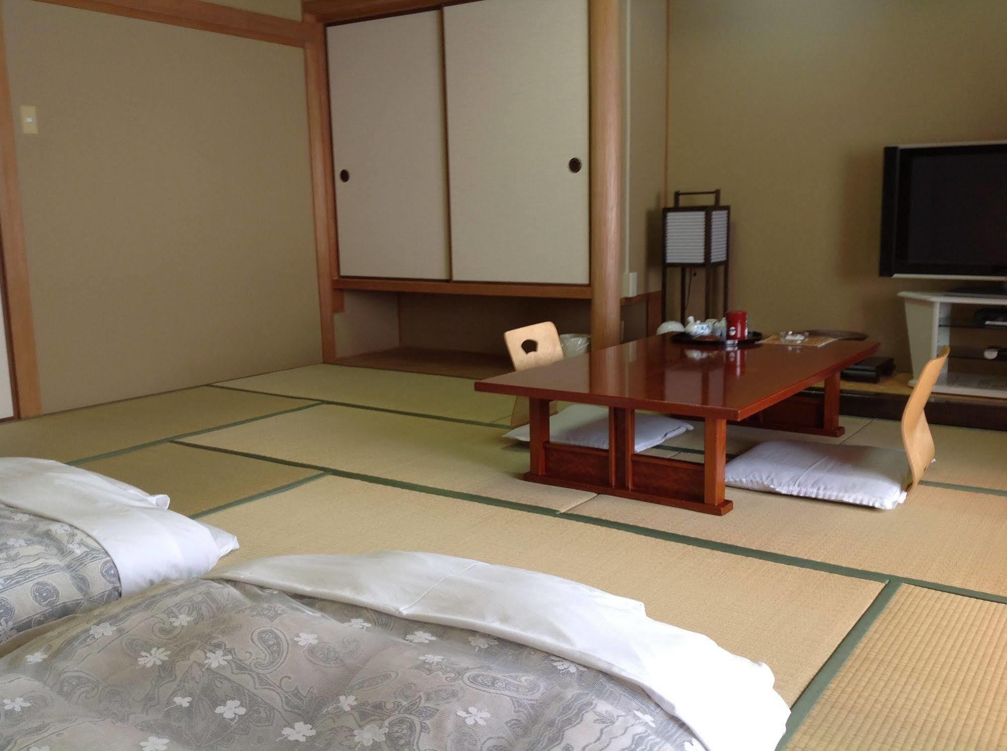 Okayama Plaza Hotel Екстериор снимка